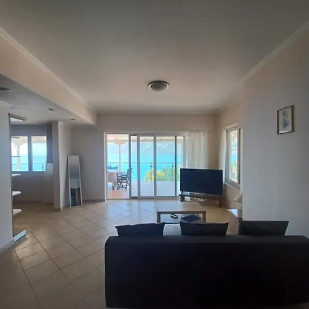 Penthouse Vasiliki *
