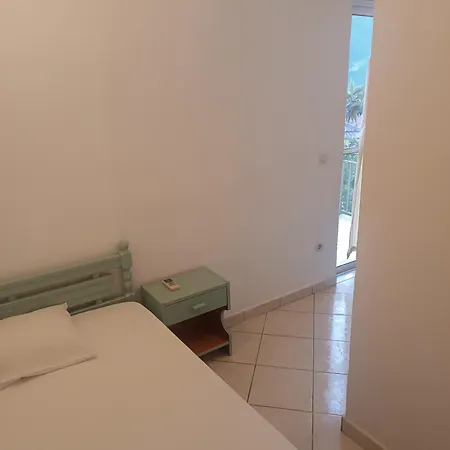 Nikos And Penthouse Апартаменты Василики