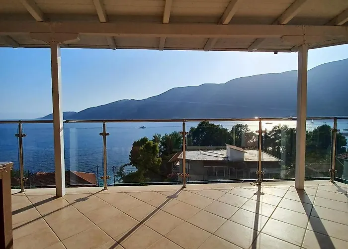 Nikos And Penthouse * Vasiliki